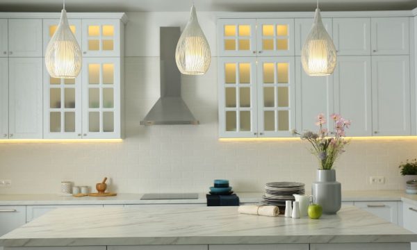 Springfield Bathroom Remodel: Find Nearby Experts!